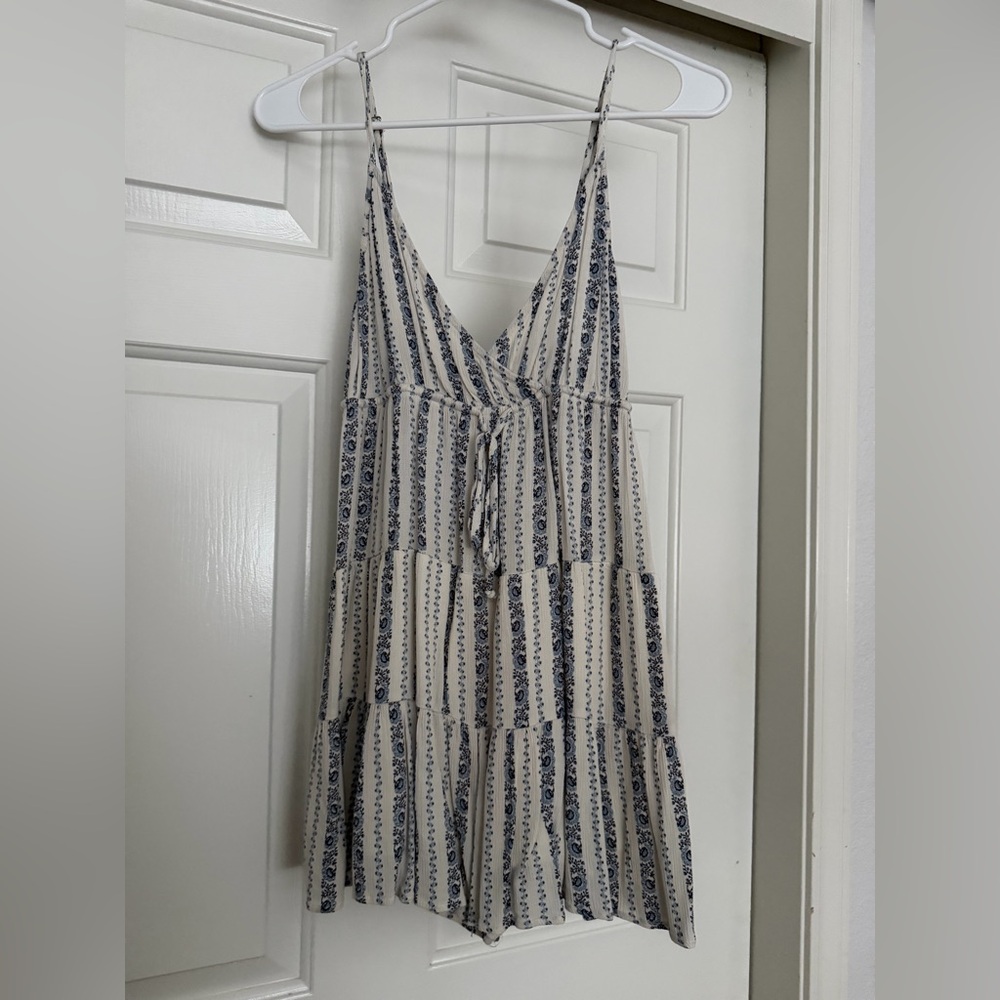 Promesa Spaghetti Strap Floral Mini Romper Size Medium VGUC